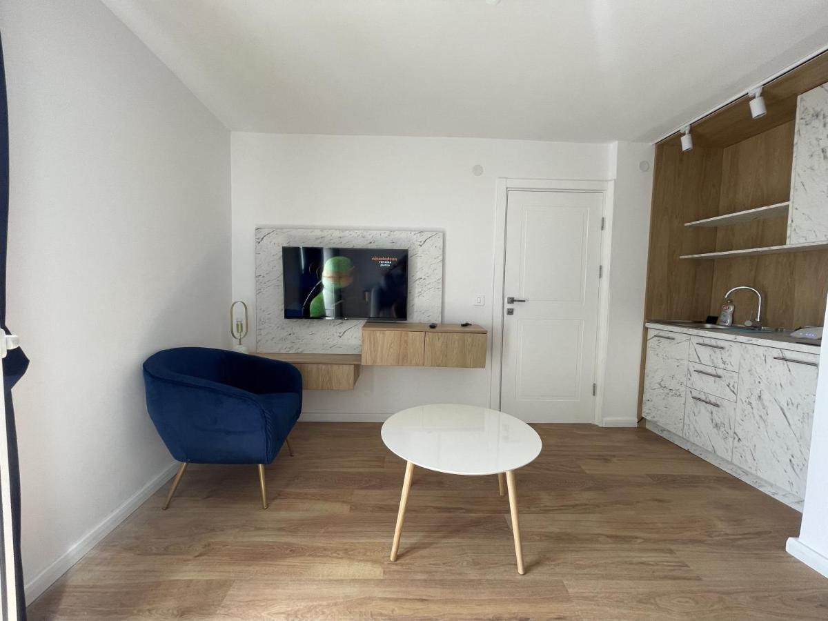 Lungomare Apartments Petrovac Kültér fotó