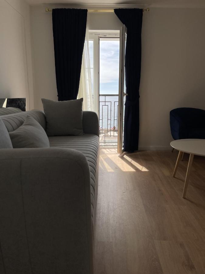 Lungomare Apartments Petrovac Kültér fotó