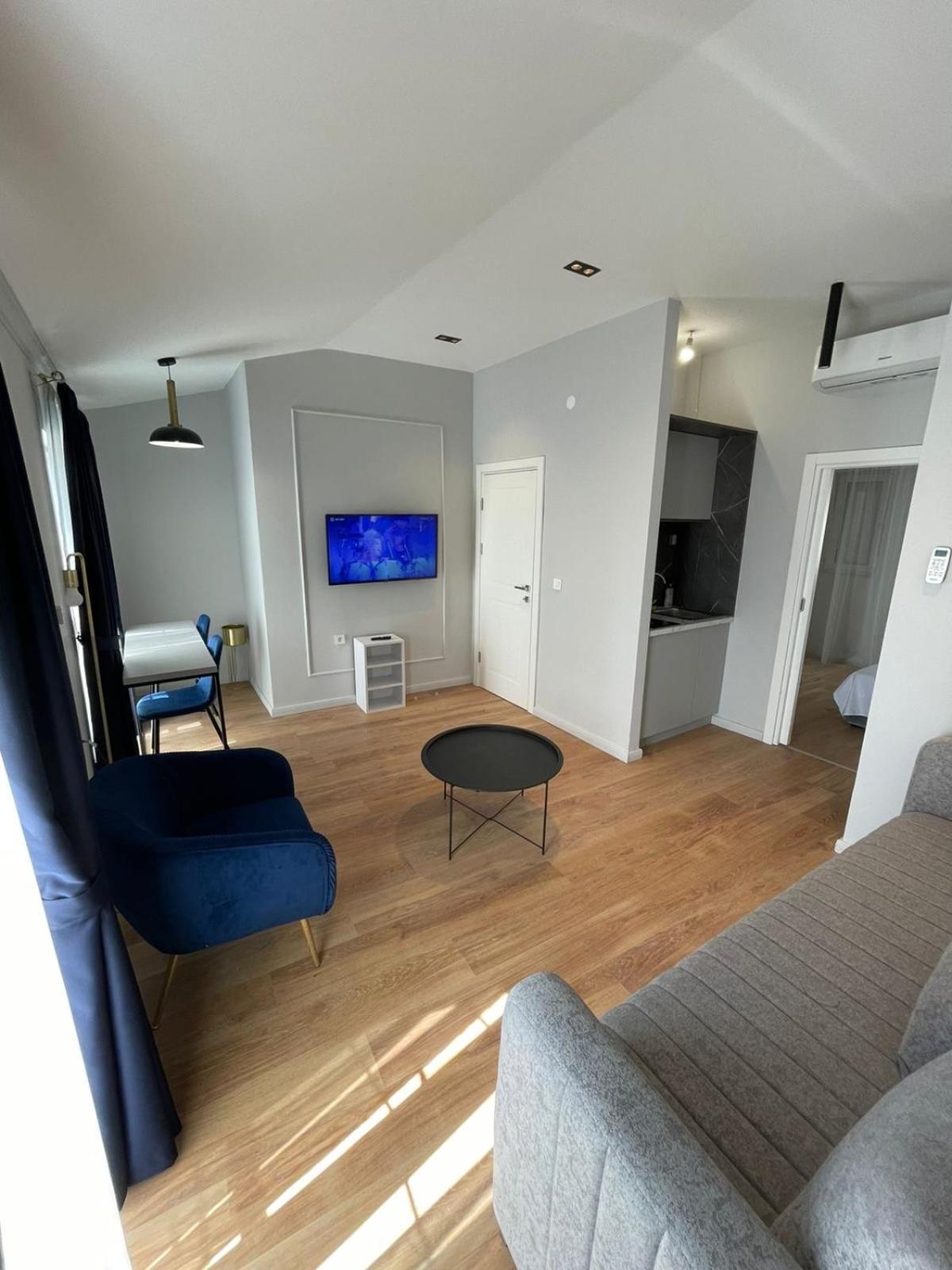 Lungomare Apartments Petrovac Kültér fotó